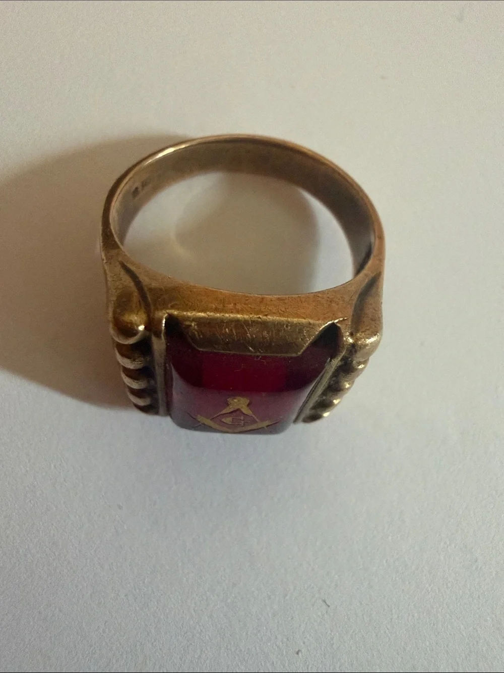 Vintage 10K Gold Freemason Masonic Ring Red Stone Square & Compass Size 10